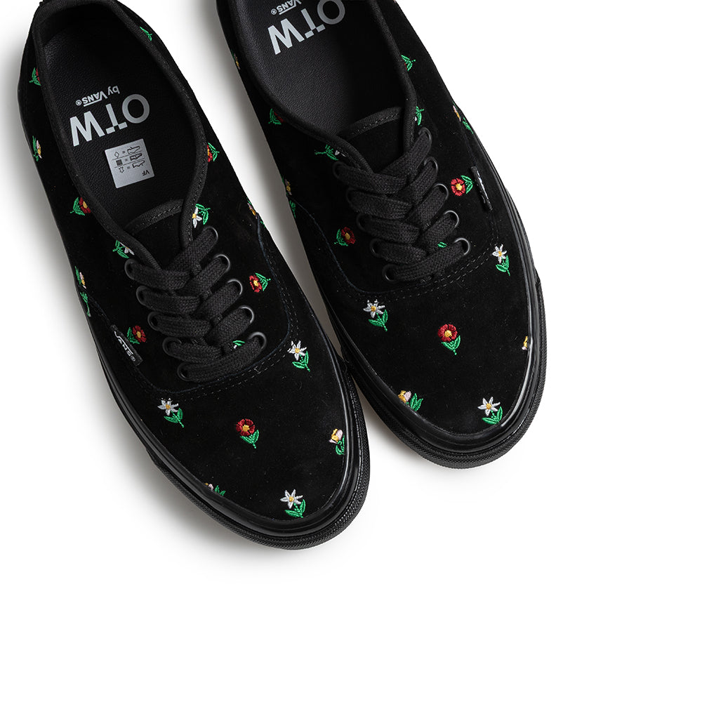 Vans OTW Authentic 44 Embroidery | Flower Print Black