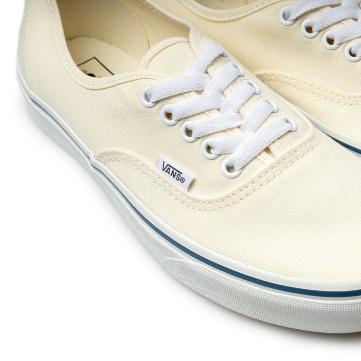 Classic Authentic | White