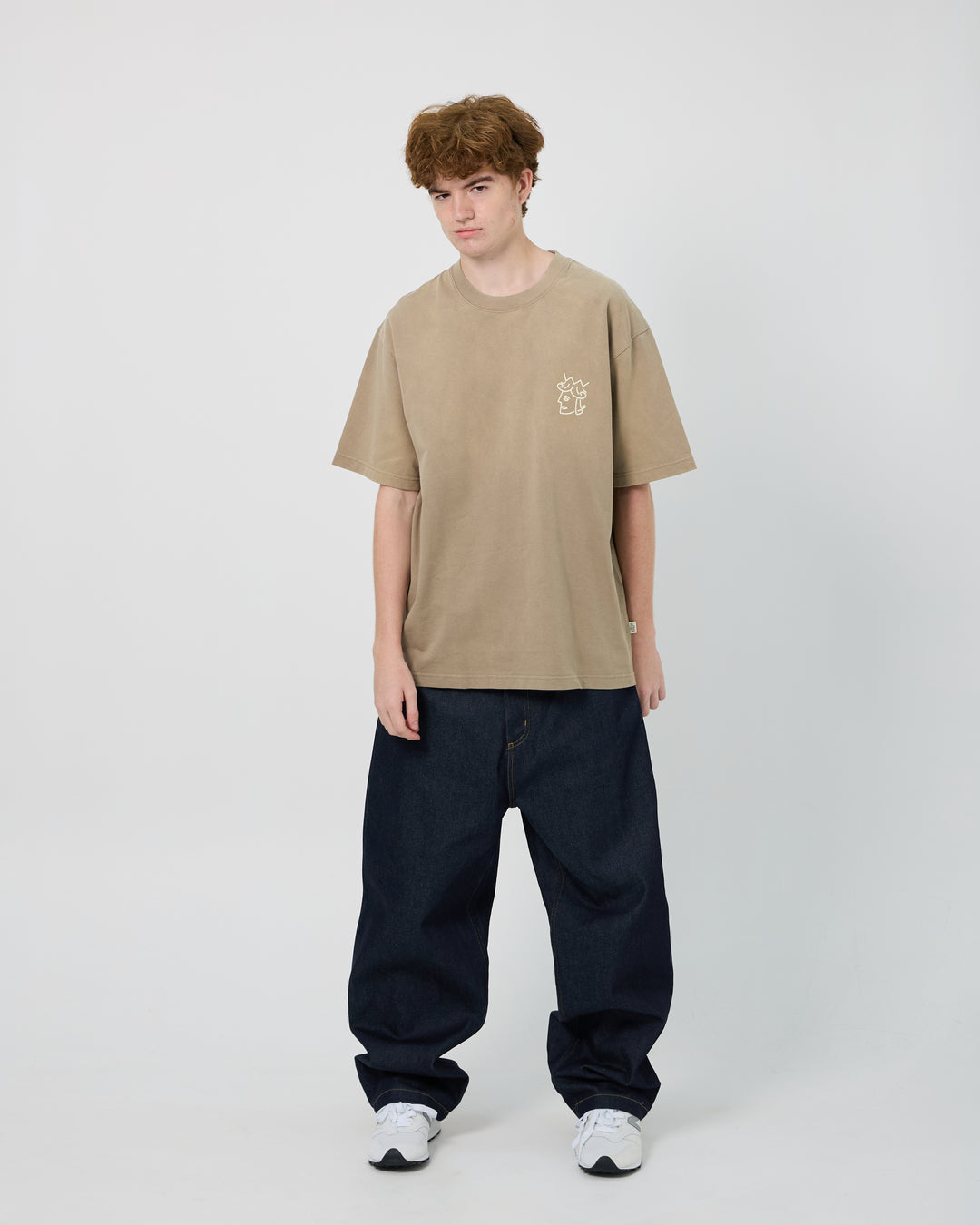 Sun Faded Queenhead Logo Tee | Beige