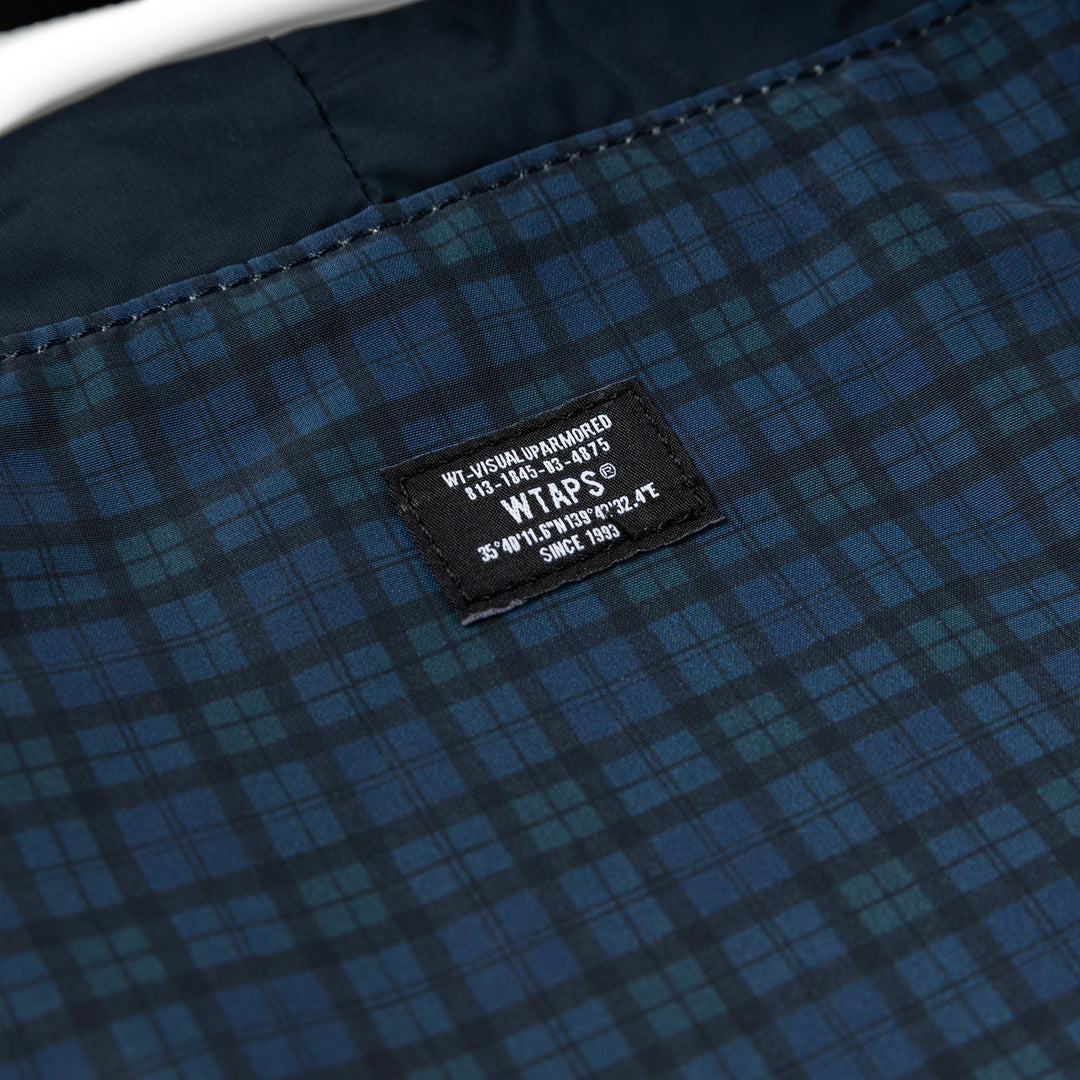 WTAPS Chalk Shoulder / Pouch / Poly. Standard Supply | Green WTAPS Chalk Shoulder / Pouch / Poly. Standard Supply | Green