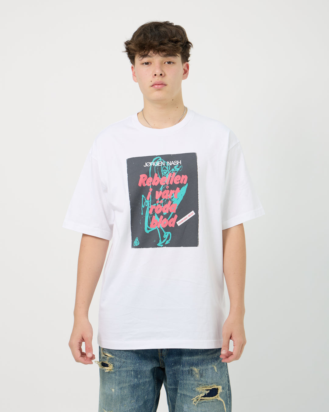 Jorgen Nash: Rebellen I Vart Roda Blod Tee | White